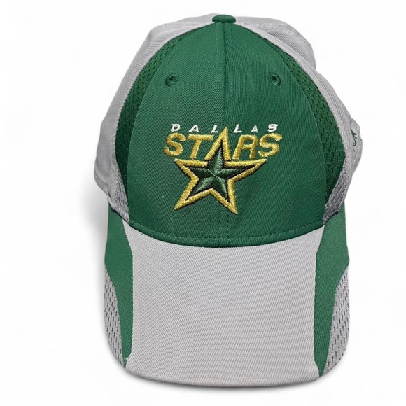Reebok Men’s FITTED Green and Gray Dallas Stars Hat - Picture 1 of 8